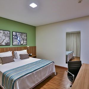 Luxury Queen Room